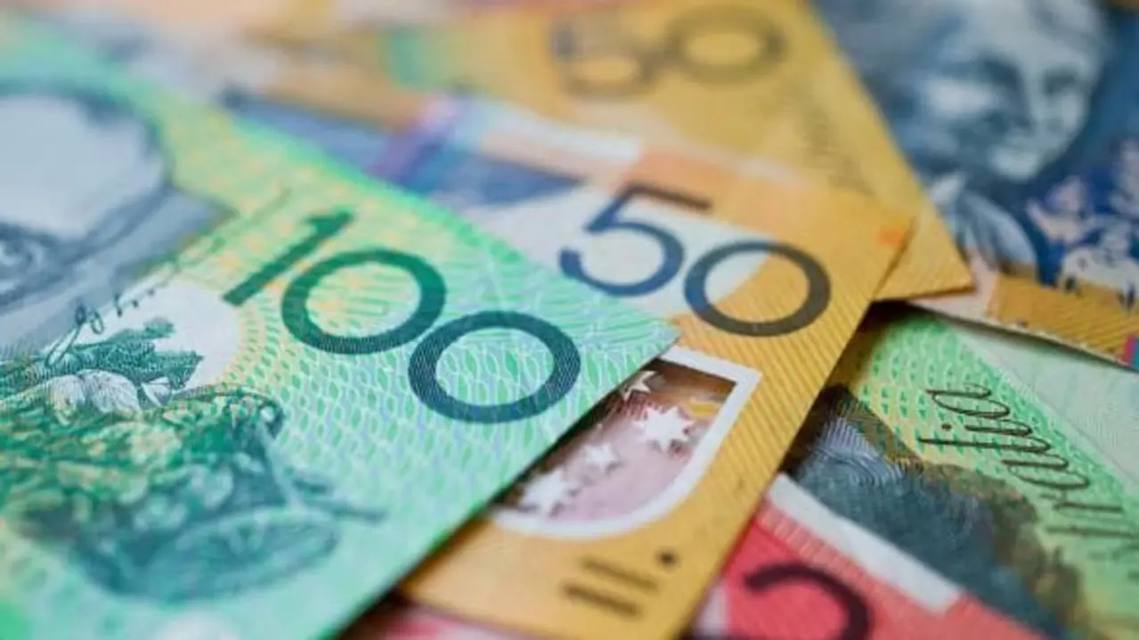 AUD Bertahan Tipis 2026